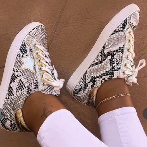 Grey Snakeskin Silver Star Print Casual Sneakers - Picture 4 of 5